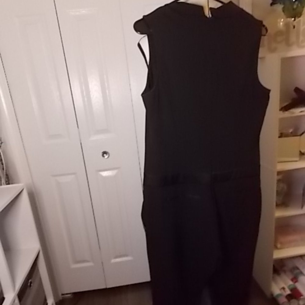 Jumper - Picture 2 of 3